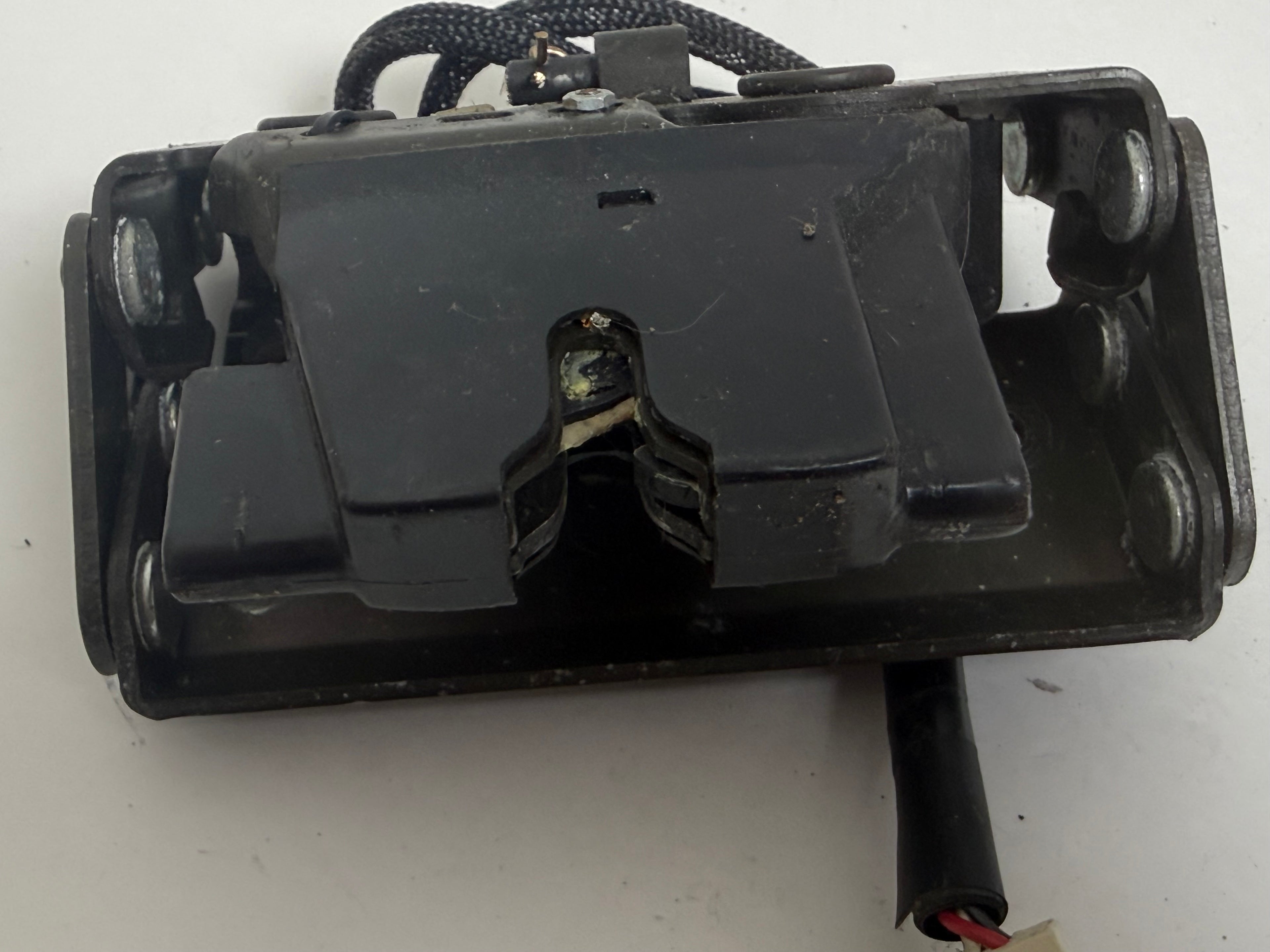 2002-2010 LEXUS SC430 Rear Trunk Lid Luggage Latch Lock Actuator Assembly OEM