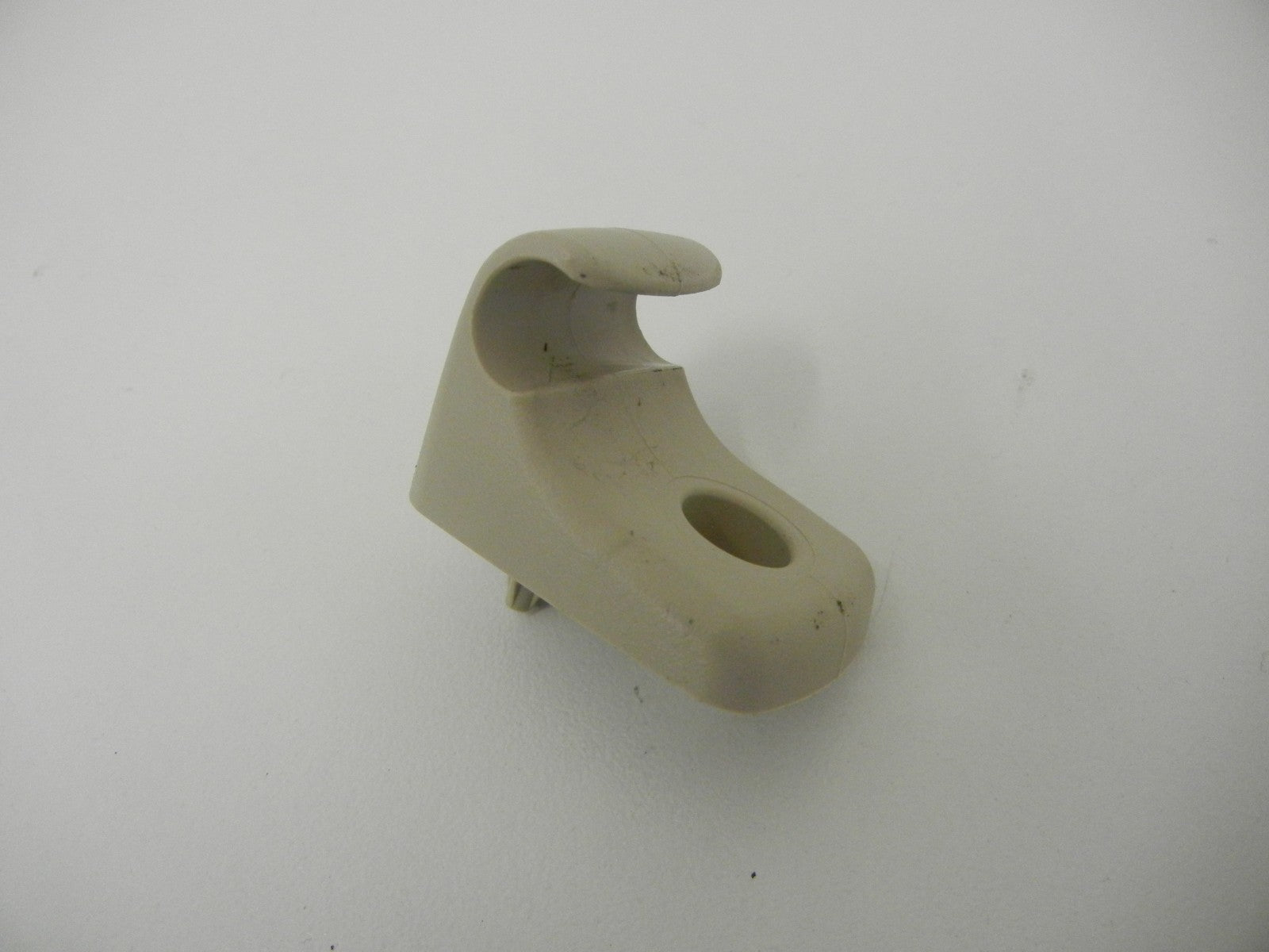 SUBARU Legacy Outback 2002 SUN Visor CLIP 2001 2003 2004 Beige