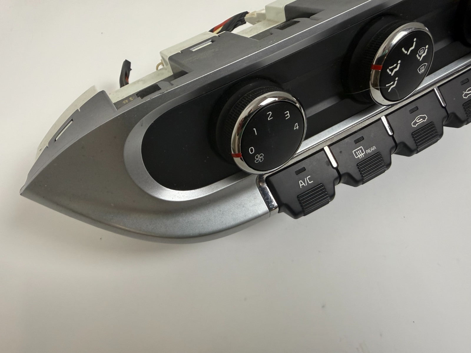 KIA RIO 2012 - 2015 Dash Console AC Heater Climate Control 97250-1w260