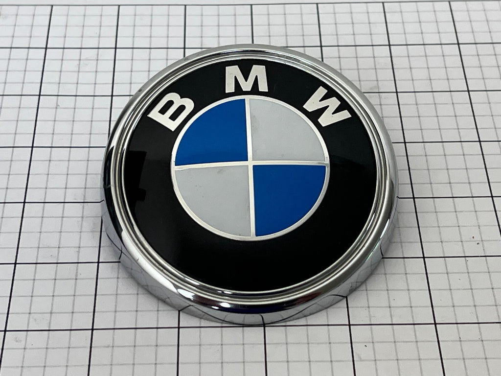 BMW X3 E83 Trunk Emblem Bage Logo Used 04 05 06 07 08 09