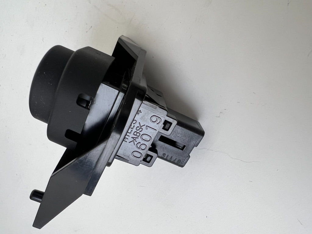 NISSAN Murano Emergency Hazard Flasher Switch Button 2009 - 2014