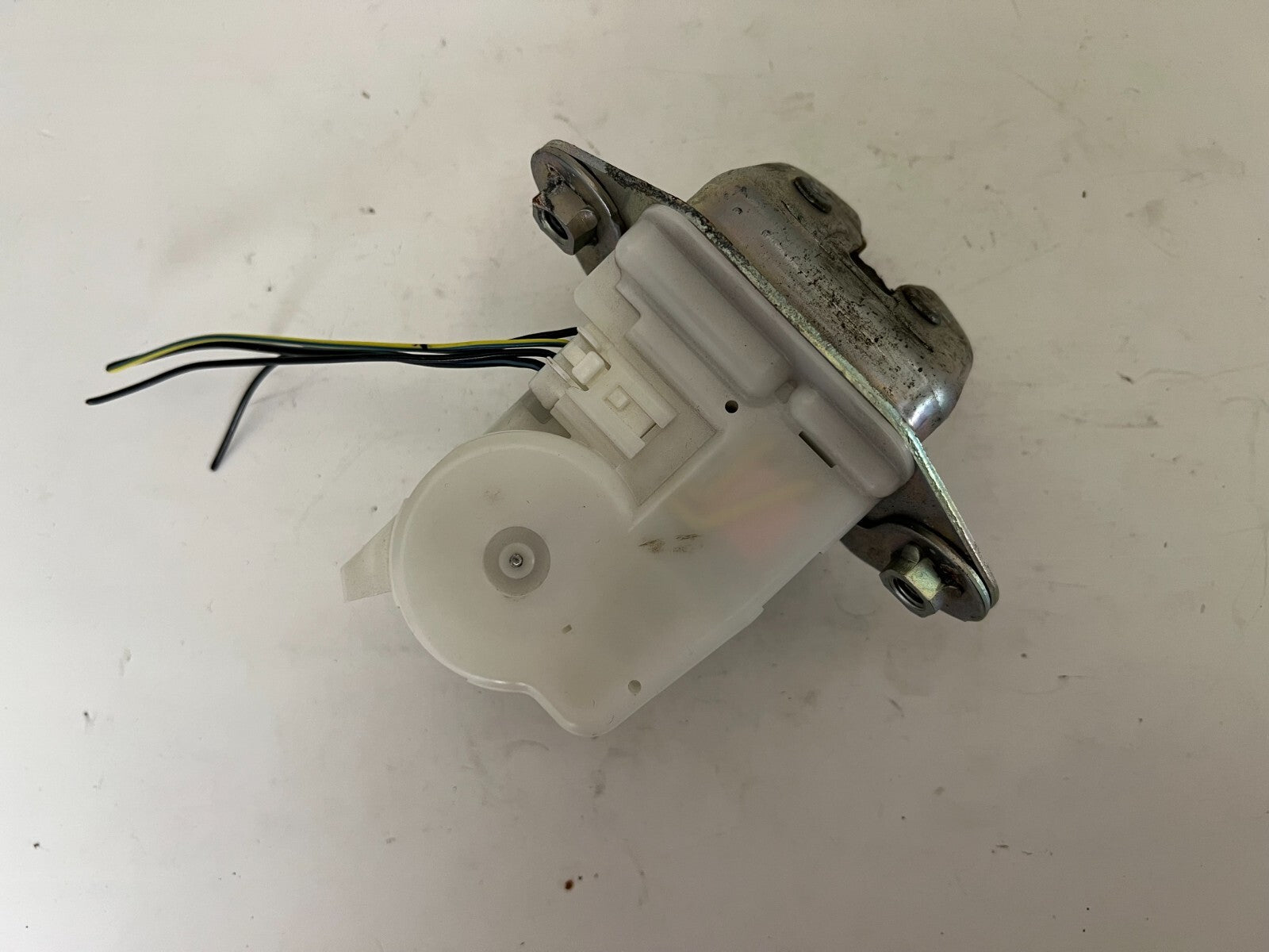 SUBARU Crosstrek Outback Trunk Latch Lid Lock Actuator Impreza 2010 - 2016