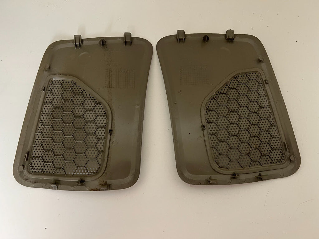 VOLVO Xc70 V70 V70r Right Left Pair Rear Speaker Grill Cover Taupe