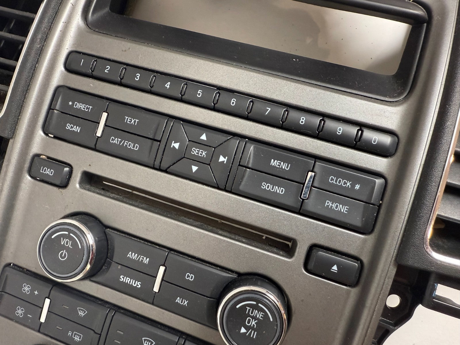 FORD Taurus 2010 - 2012 Radio CD Climate Control DASH VENT Panel Ag1t-18a802-cb
