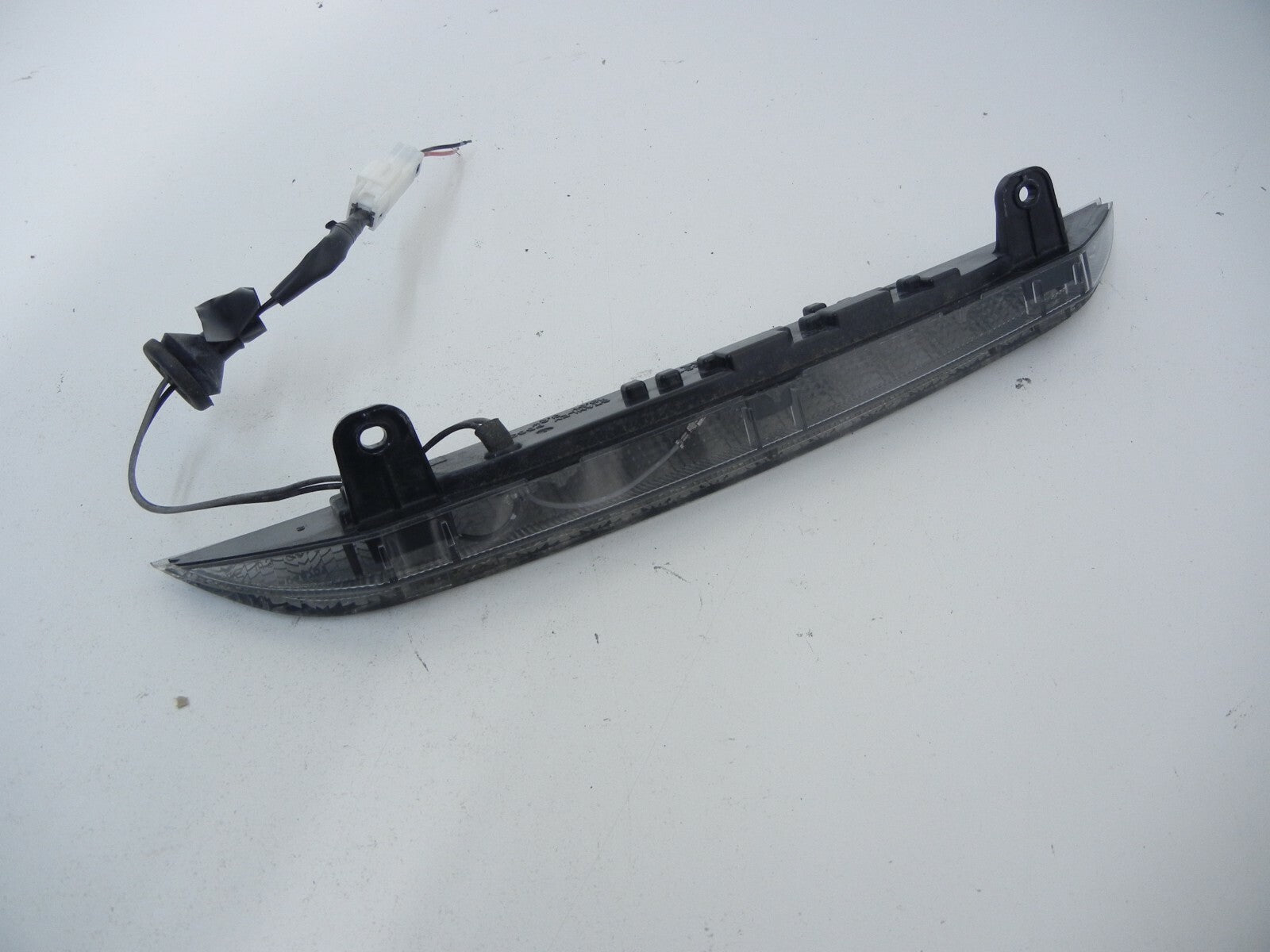 MITSUBISHI Outlander Rear Tail Third Brake Light Hi Mount 2007