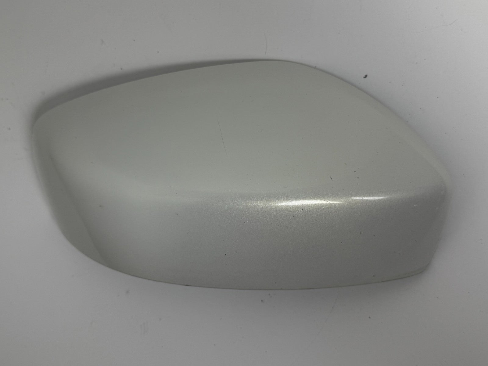INFINITI G37x G35 09 Sedan Right Side Door Mirror Shell Cover White