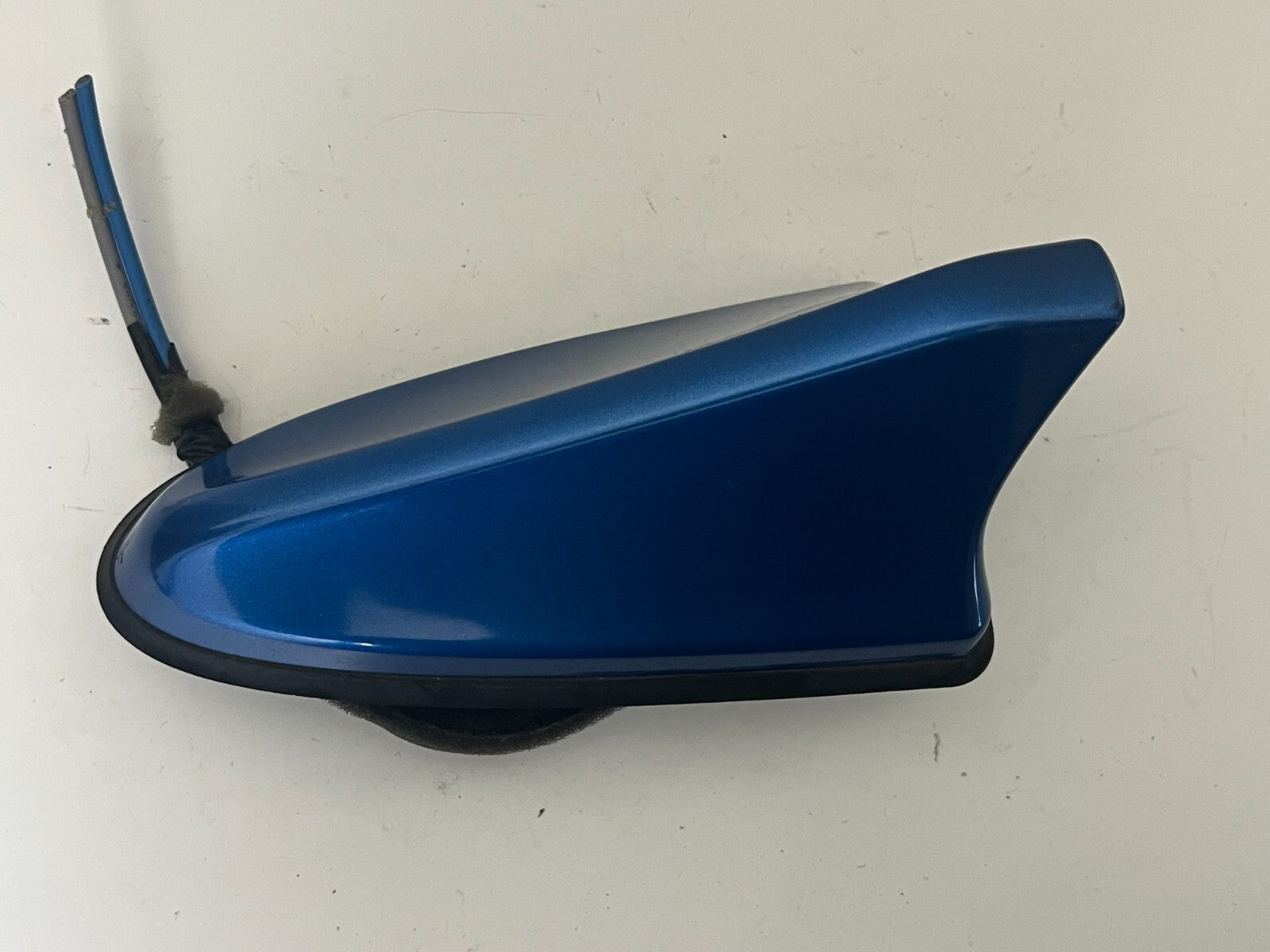 HYUNDAI Elantra ROOF Shark FIN Antenna BLUE 96210-f2130us2 2018