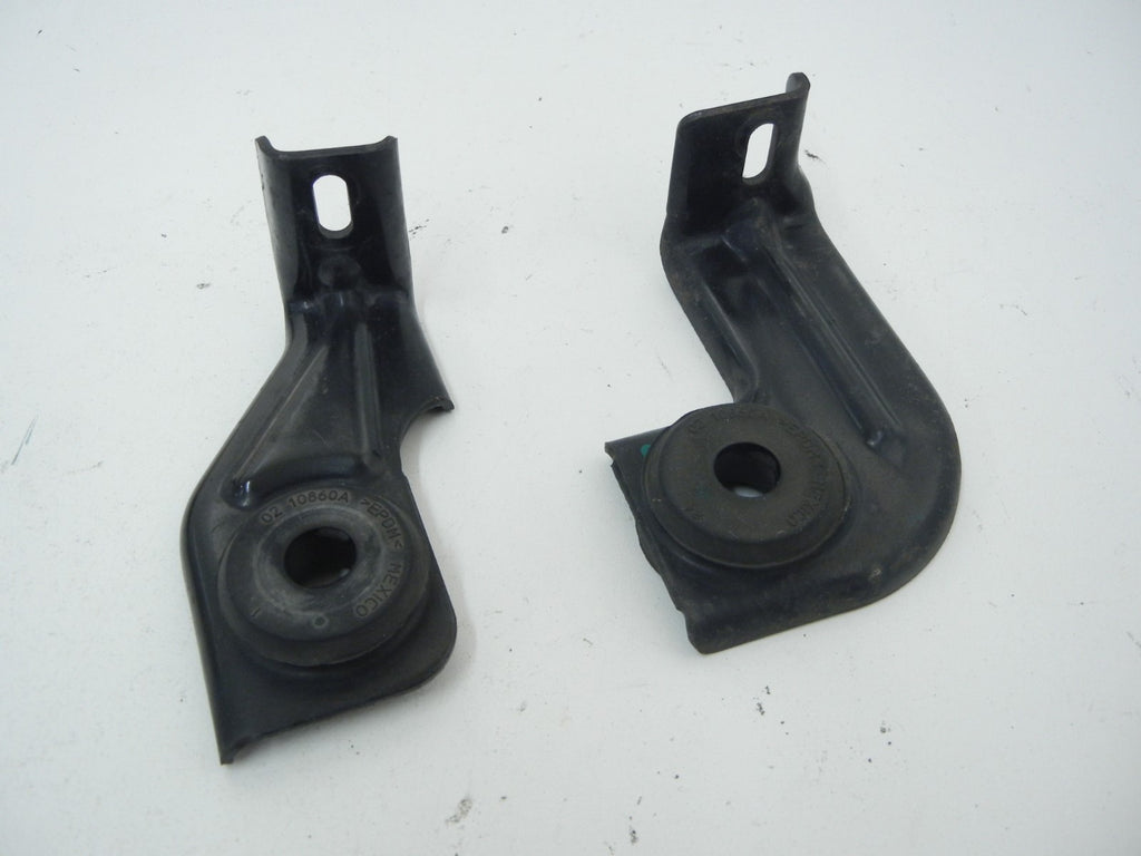 SATURN Outlook 2007 - 2010 Upper Radiator Bracket Left Right Support