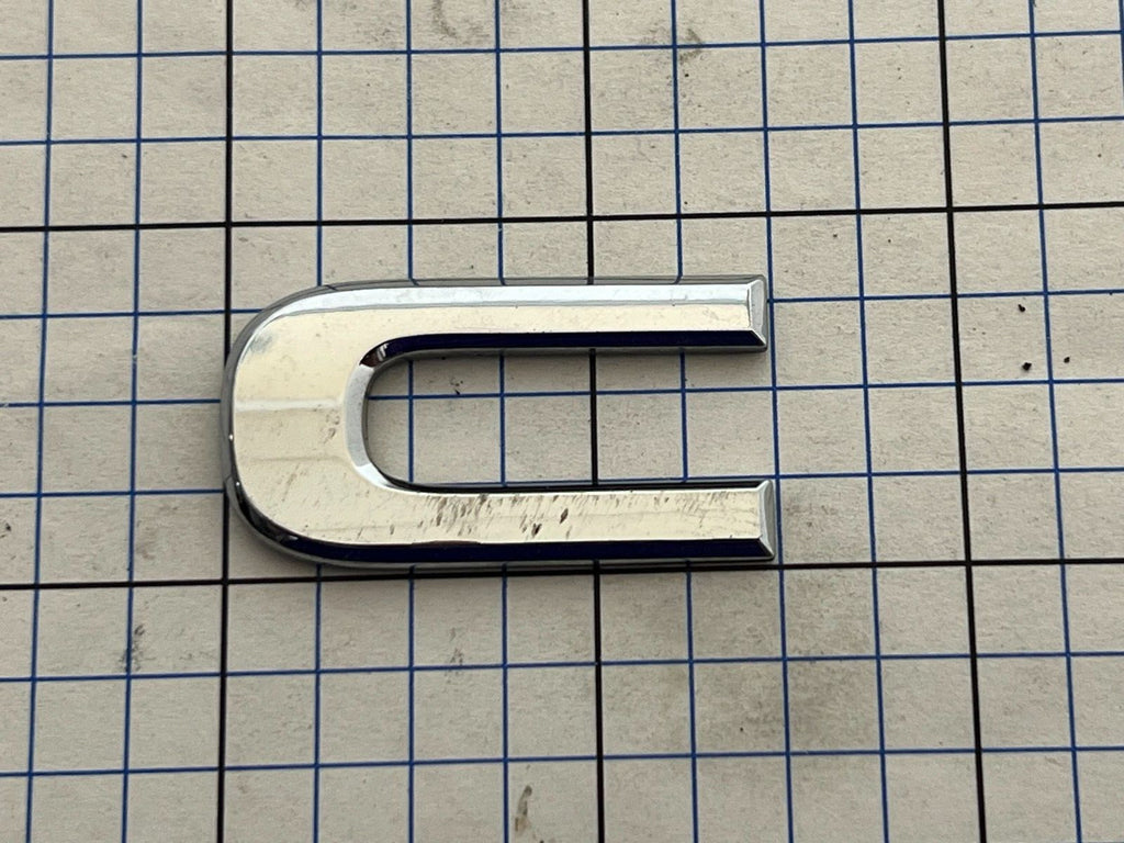 ACURA 3.2tl 3.2 TL 2003 Emblem Logo Letter C Badge Trunk Rear Chrome