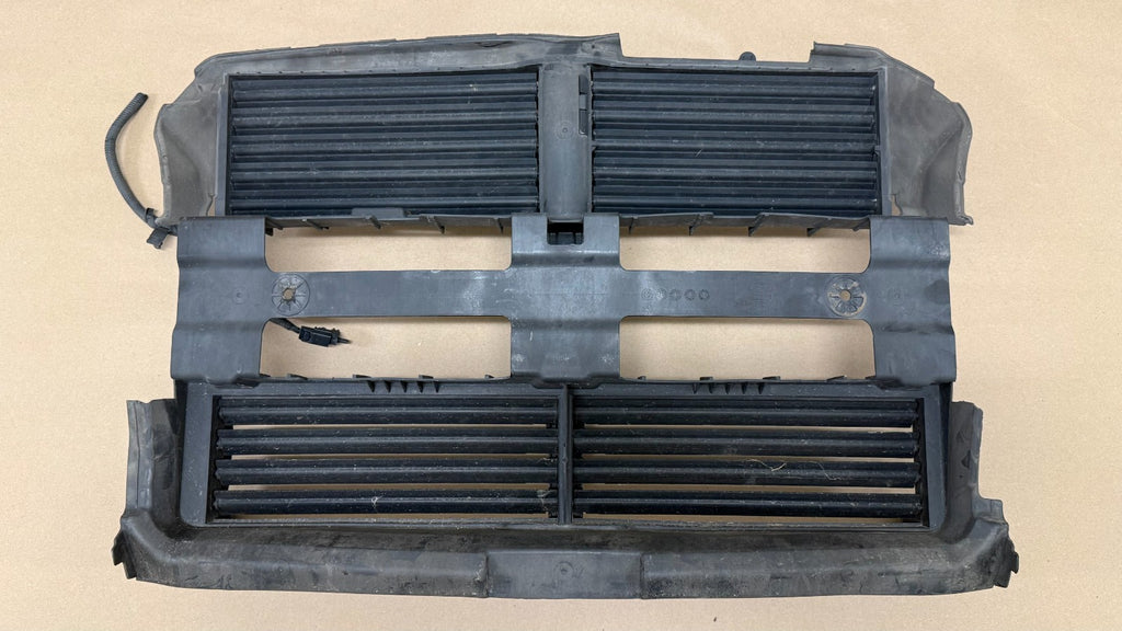 FORD Taurus 2015 Radiator Grille Active Shutter Assembly W/ Motor Dg13-8475