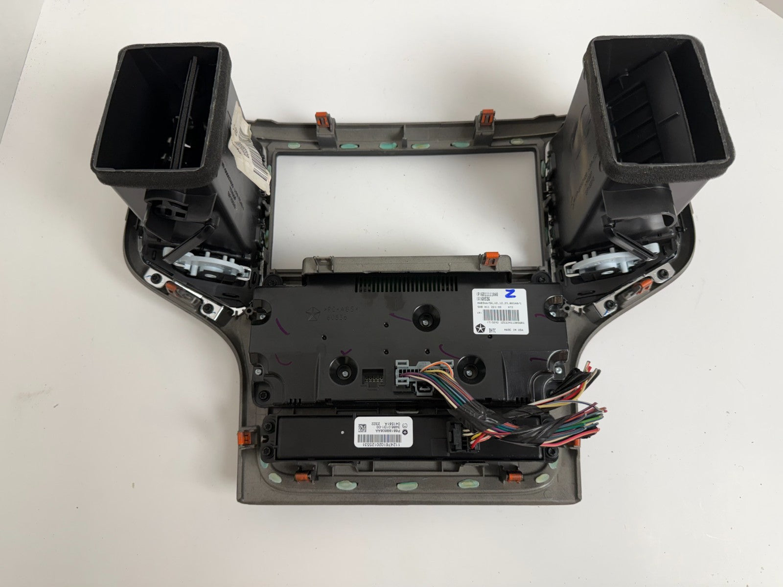 JEEP Grand Cherokee 2011 2012 2013 Radio Bezel DASH Climate Control 68111110aq