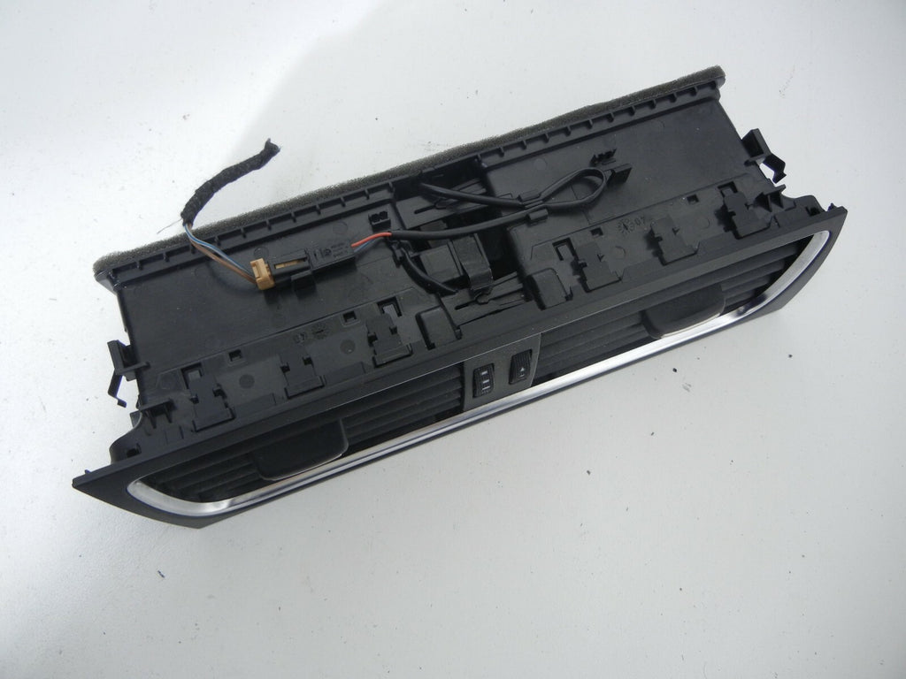 AUDI A4 2009 Center DASH Ventlouvers 8t1820951c S4 A5 S5 Black