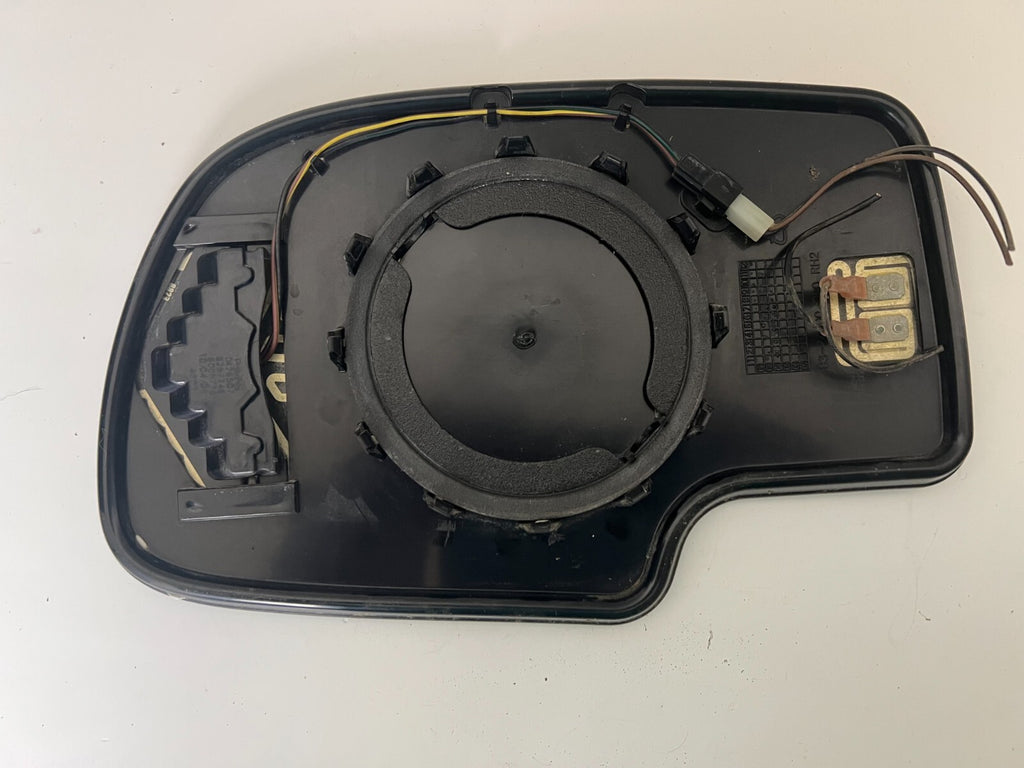 SUBURBAN Yukon Escalade Tahoe Heated Mirror Glass Right SIDE Turn LED