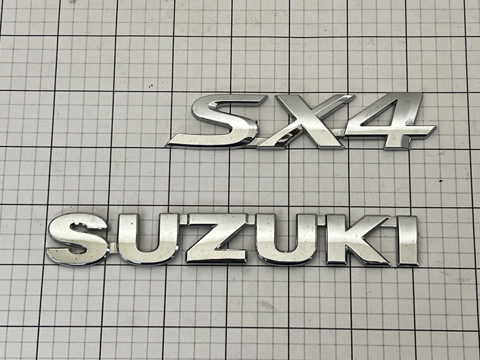 SUZUKI Sx4 Rear Trunk Emblem Badge Logo