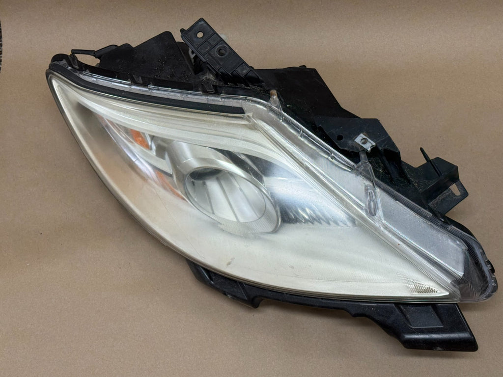 2010-2012 Mazda Cx-9 Cx9 Right Passenger Headlight Xenon HID