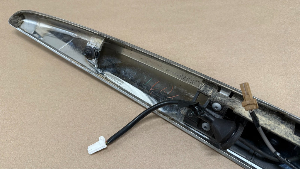 INFINITI G25 G35x G37x Sedan Trunk Chrome Spacer Spoiler 84810-jk660 With Camera
