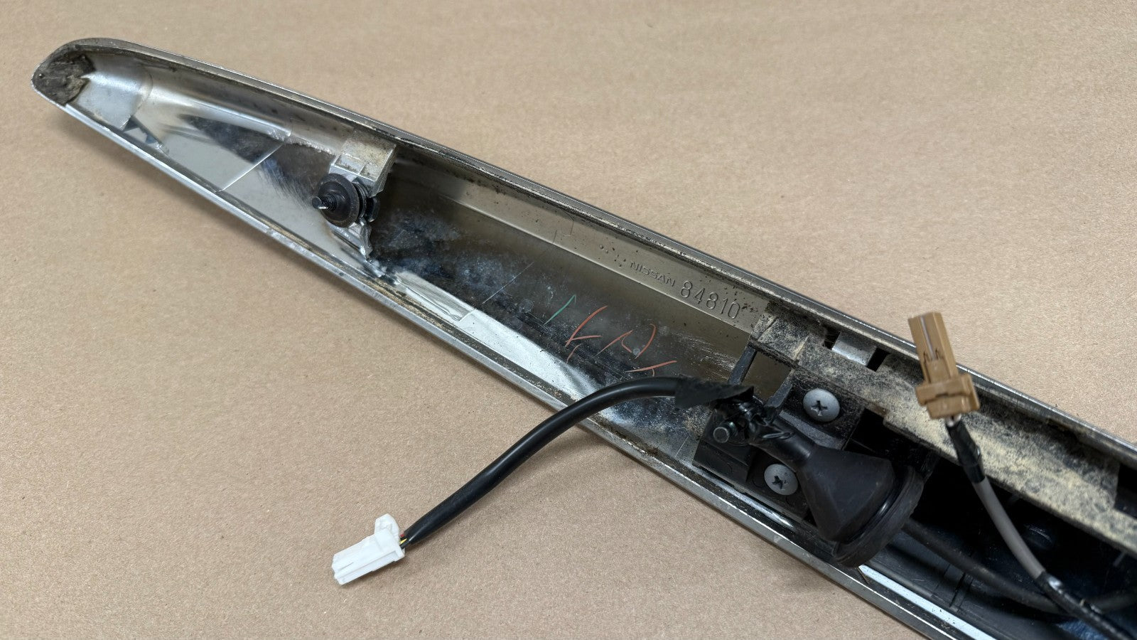 INFINITI G25 G35x G37x Sedan Trunk Chrome Spacer Spoiler 84810-jk660 With Camera