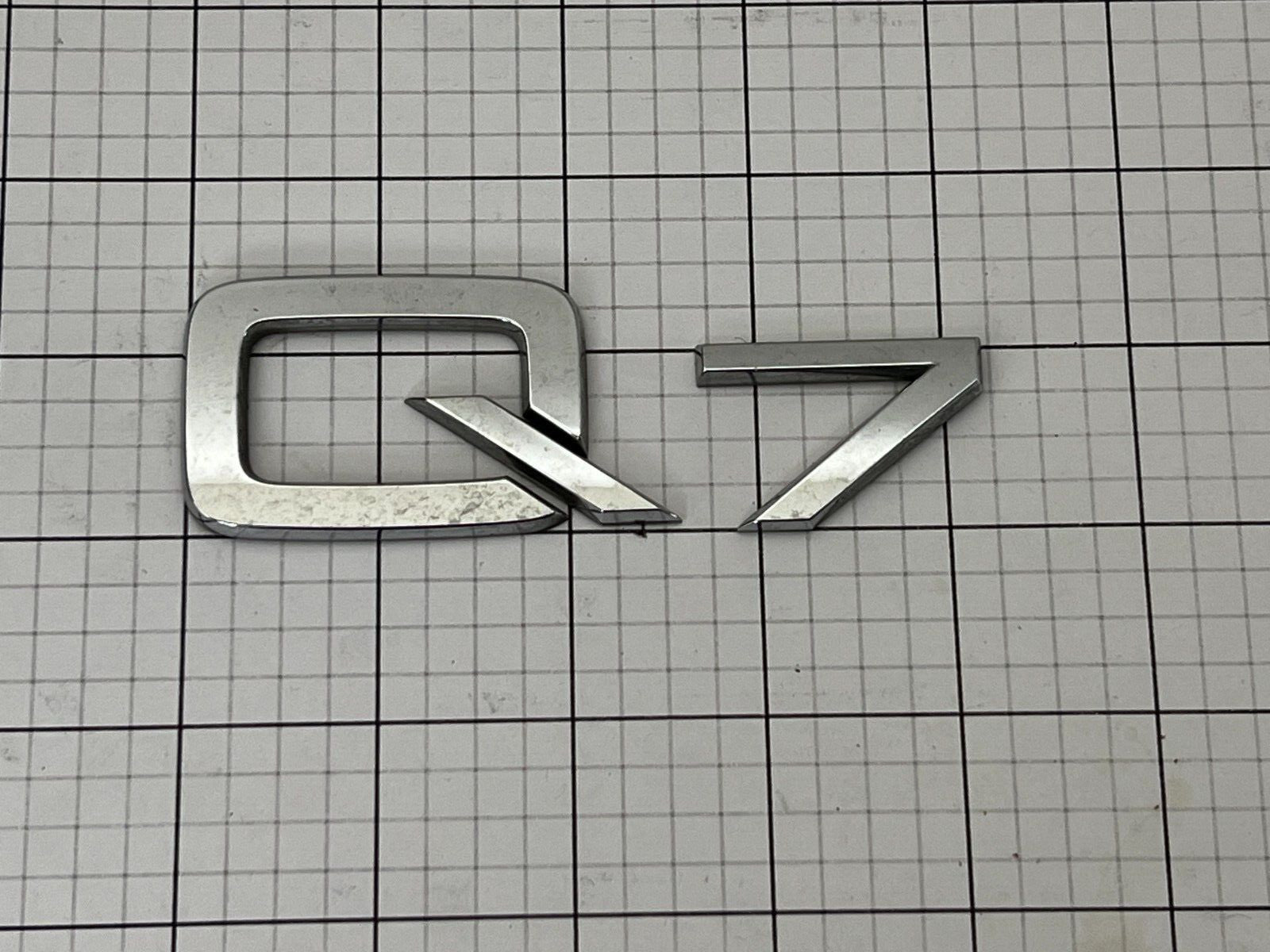 AUDI Q7 2007 2008 2009 Trunk Emblem Bage Logo Letter Q