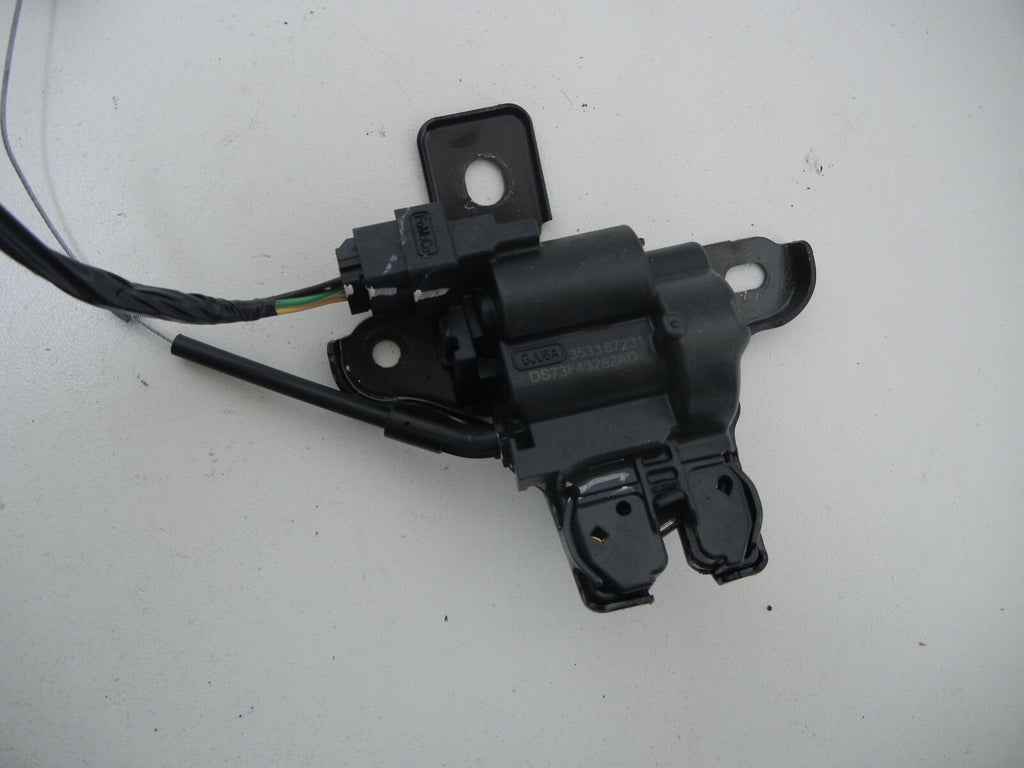 FORD Fusion Lincoln MKZ Rear Trunk Lock Latch Actuator Ds73f43282ad 2014