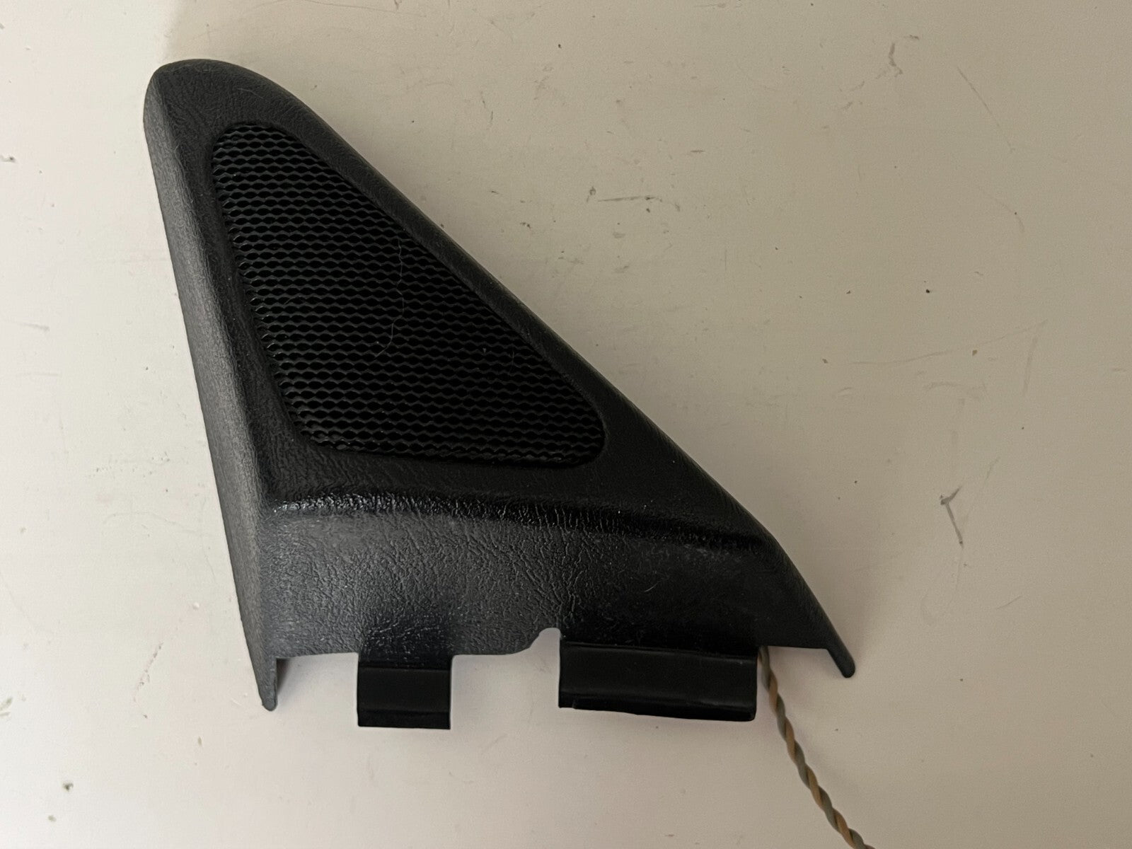 BUICK Lesabre 2004 Left Driver Door Mirror Mount Cover With Speaker Black