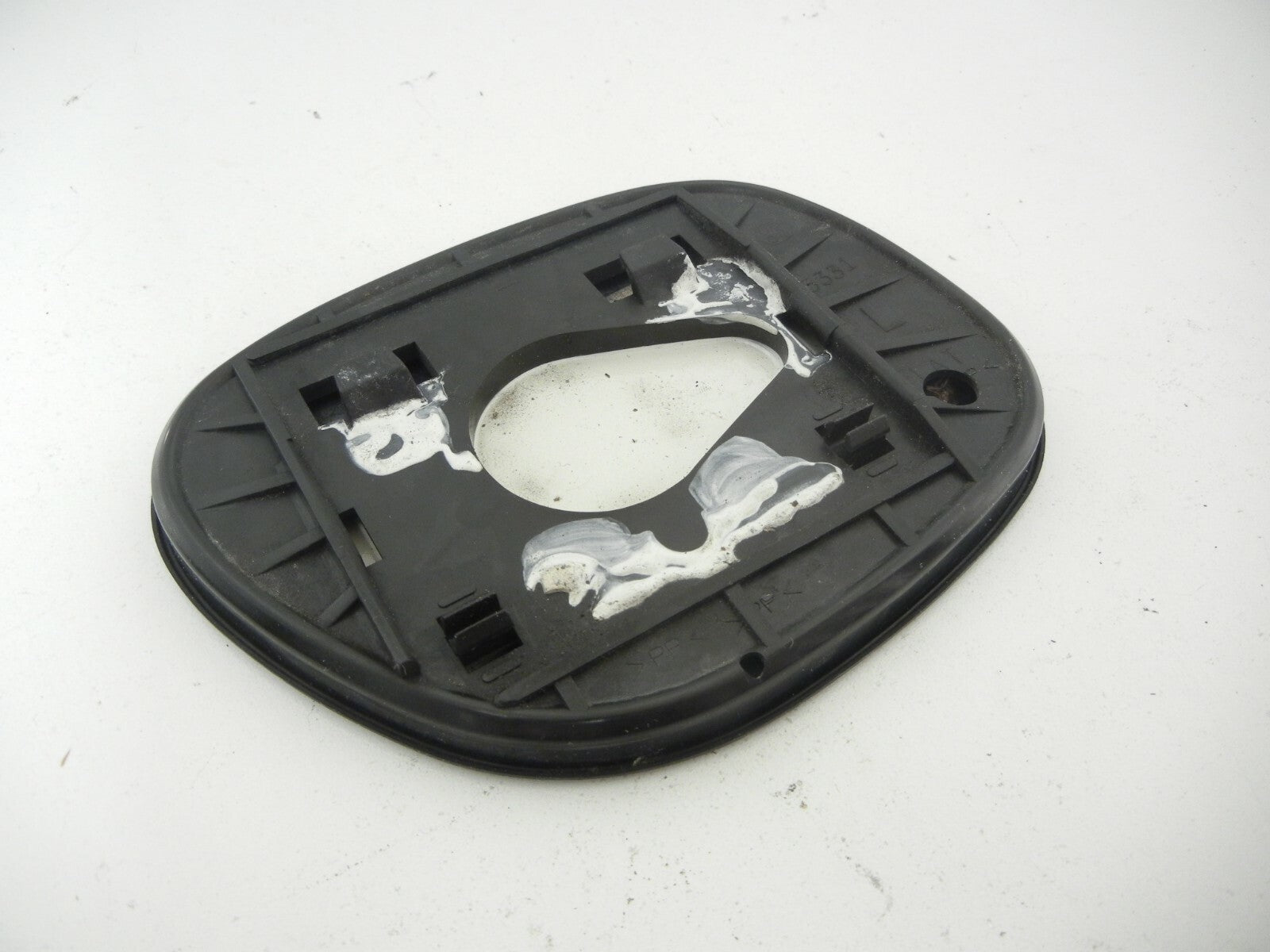 TOYOTA Rav4 Left Driver Side Door Mirror Glass W Backing Plate 96-00