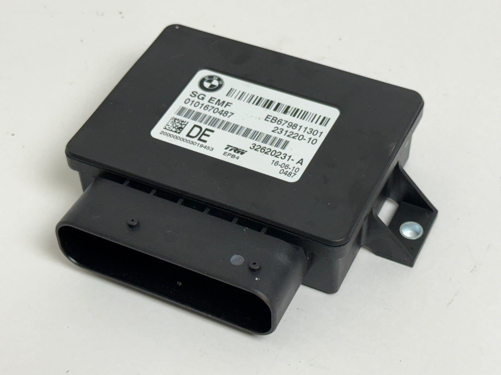 BMW 5 Series F10 2011 - 2016 REAR EMF Parking Brake Control Module 32620231-a