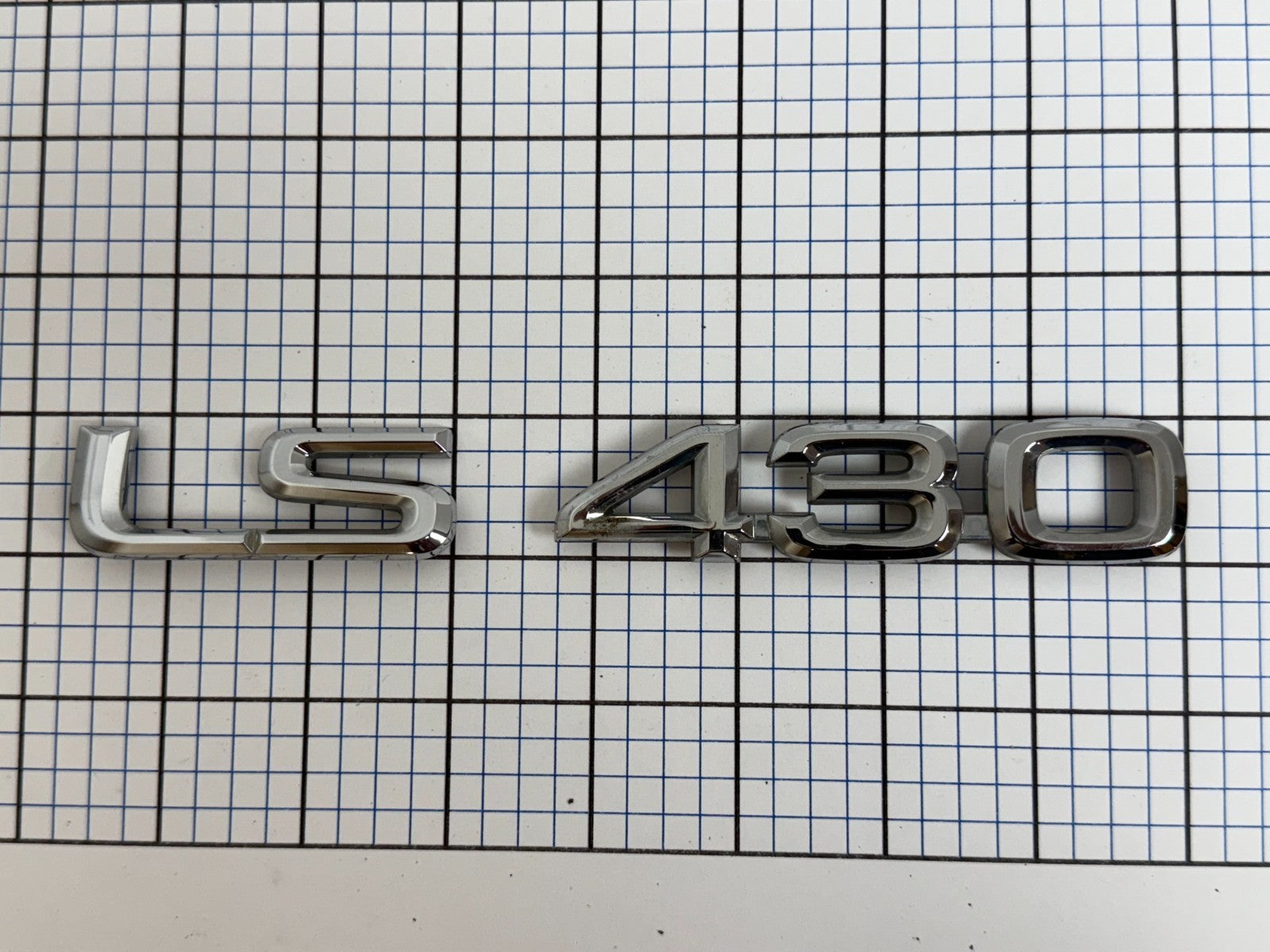 LEXUS Ls430 2001 2002 2003 Rear Trunk Emblem "ls430" Only Right Side