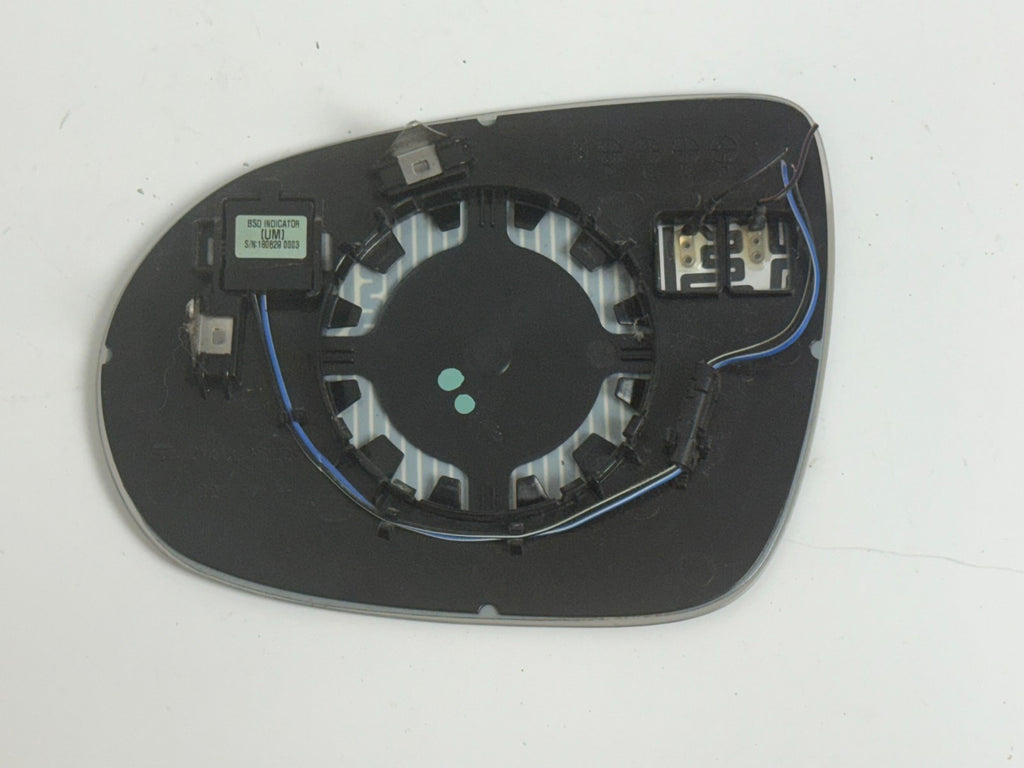 KIA Sorento 2016 - 2020 Right Passenger Side Heated Mirror Glass Blind Spot LED