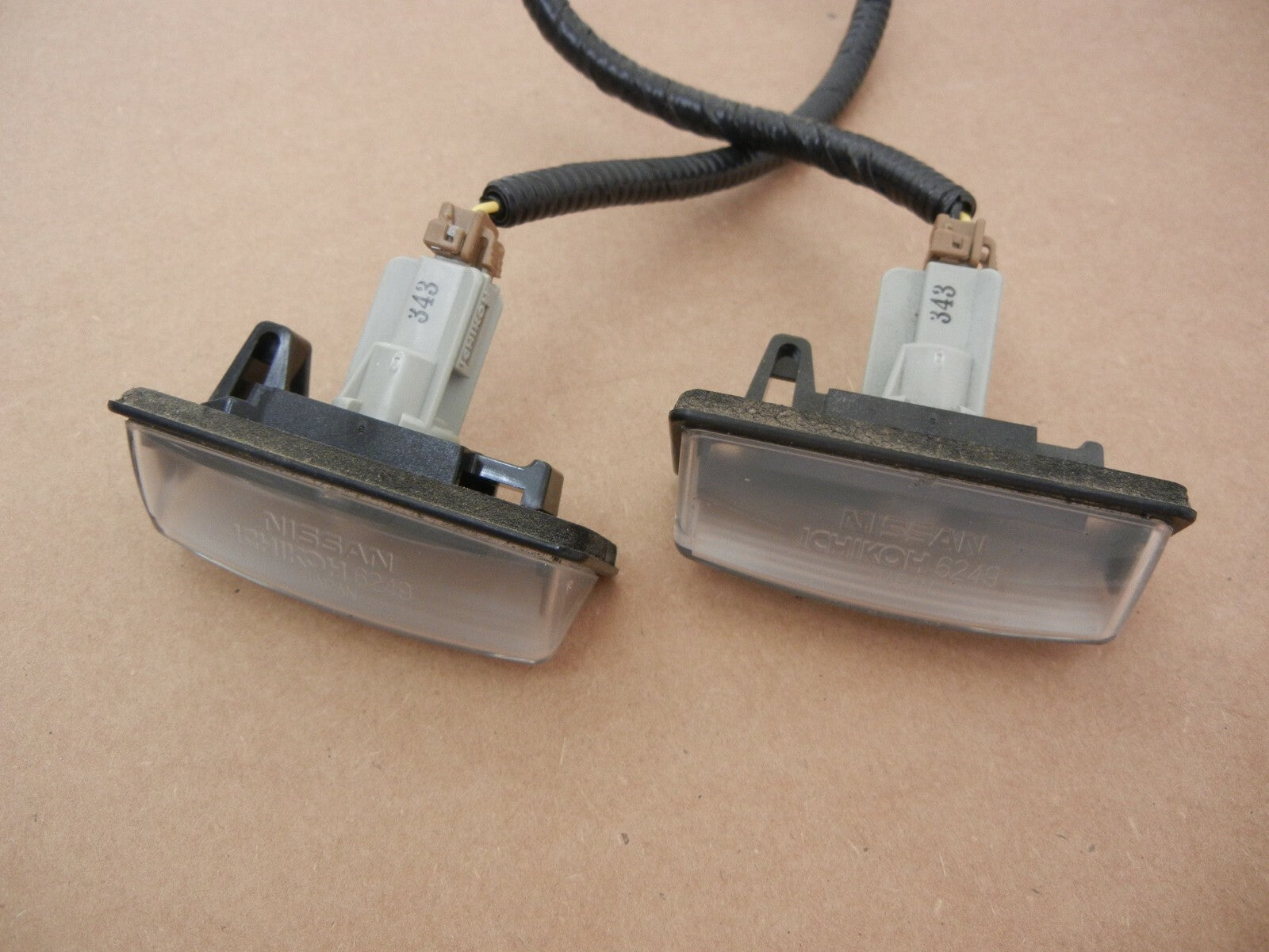 NISSAN Quest 2013 Rear Trunk Liftgate License Plate Lights