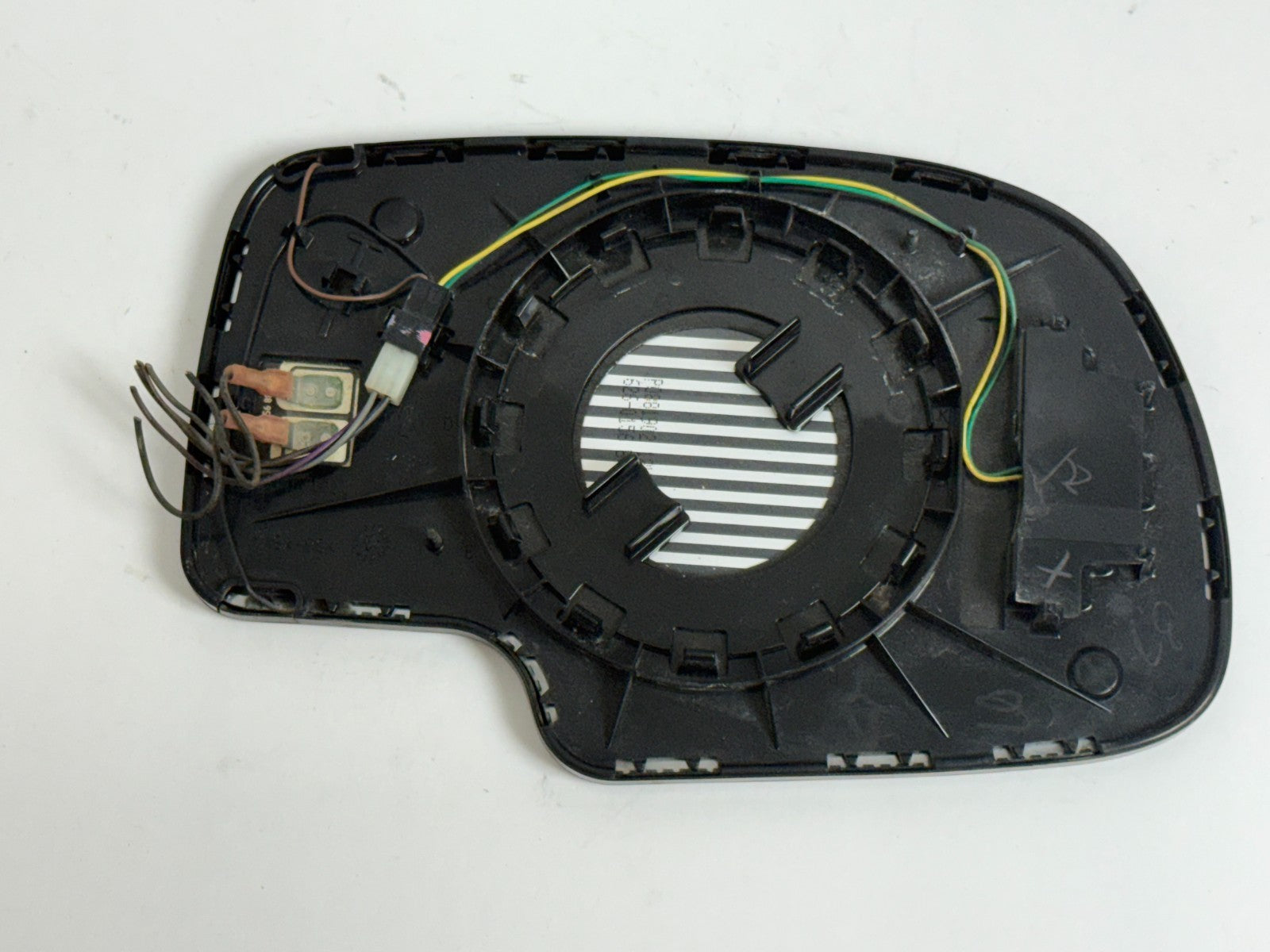 SUBURBAN Yukon Tahoe HEAT AUTO DIM Mirror Glass LEFT SIDE Turn LED 03-06