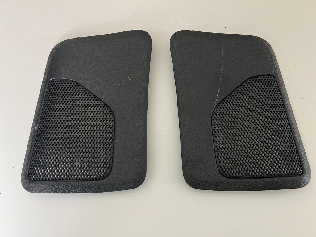 VOLVO Xc70 V70 V70r Right Left Pair Rear Speaker Grill Cover Black