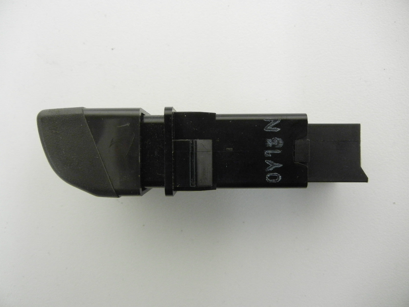 SUBARU Forester 2001 2002 Console Defroster Switch Brown