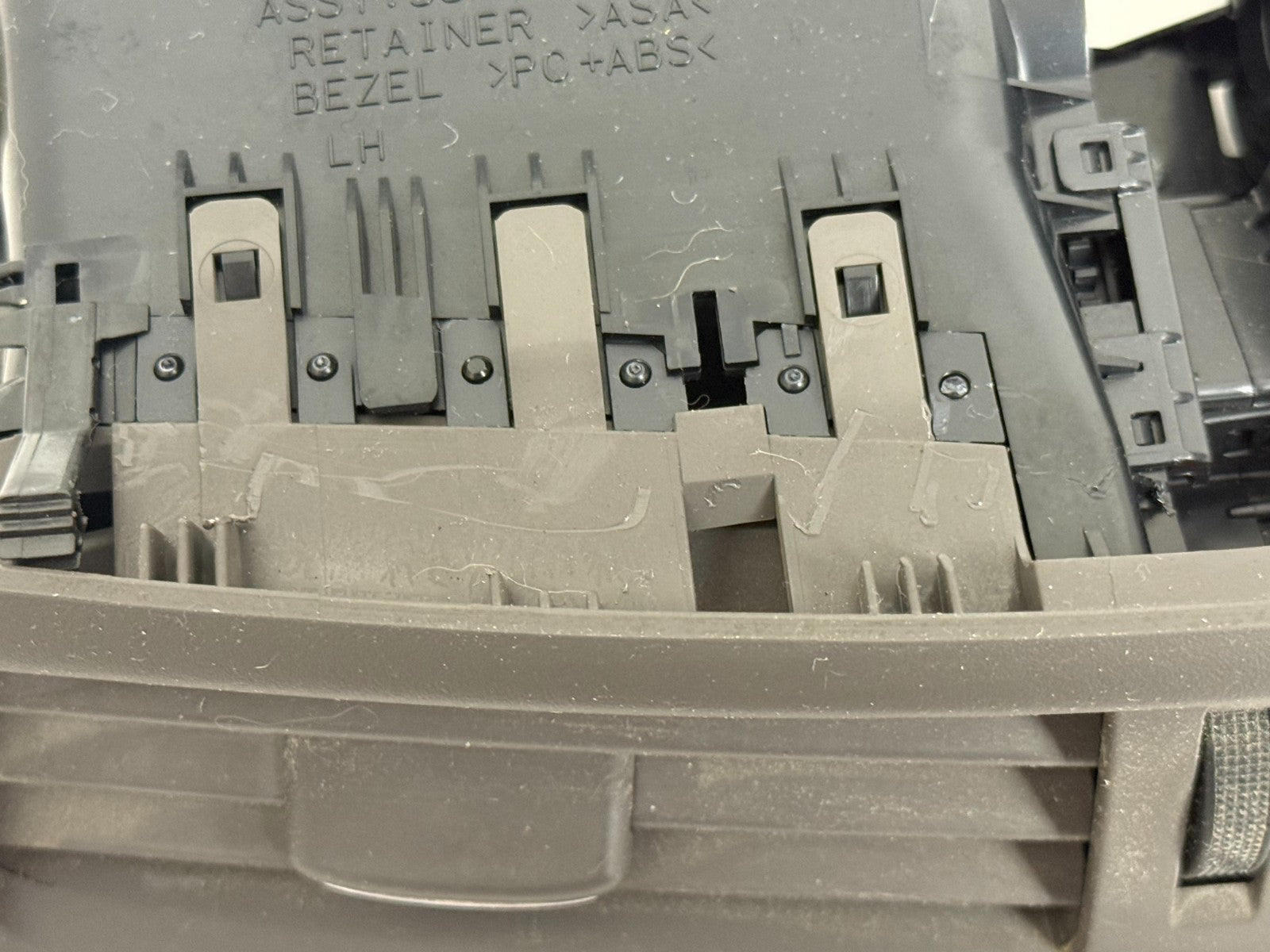 LEXUS Is250 Is350 2009 - 2013 Center Dash Vents A/c Heat Air Vent Trim Taupe