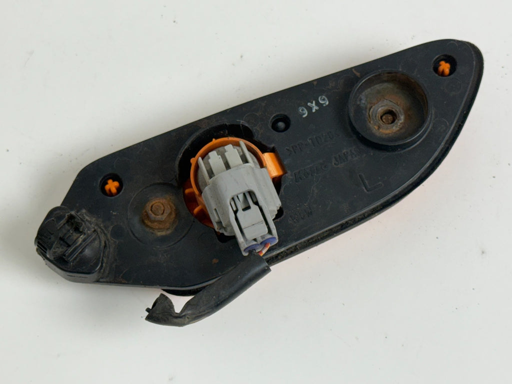 SUZUKI Kizashi 2010 - 2013 Left Side Front Bumper Side Marker Lamp Housing