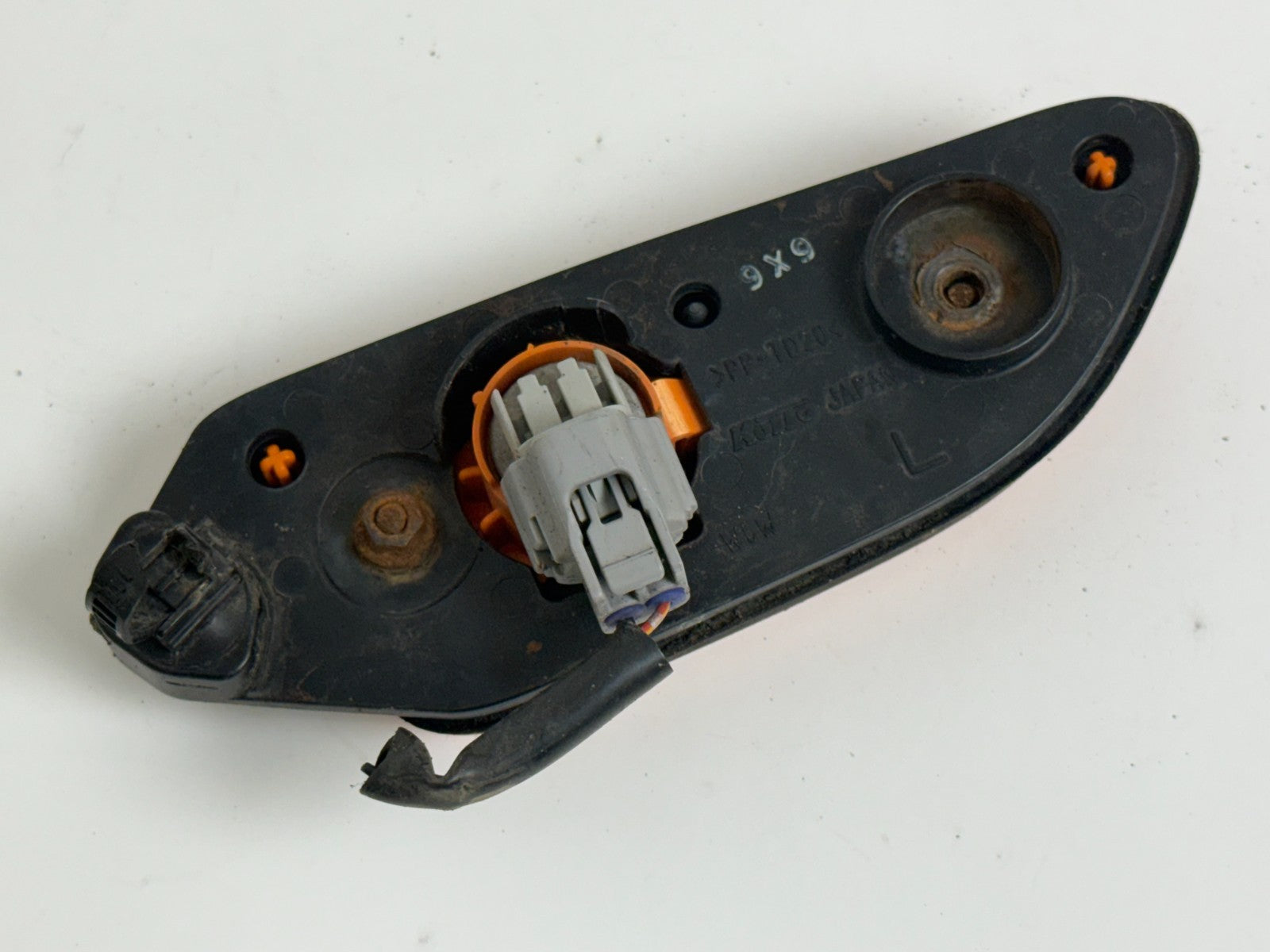 SUZUKI Kizashi 2010 - 2013 Left Side Front Bumper Side Marker Lamp Housing
