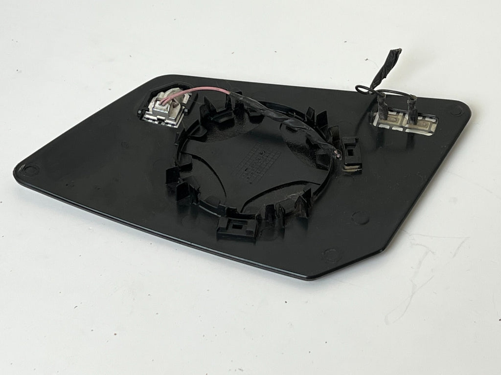 GMC Acadia Traverse Right Side Heated Mirror Glass W Integrated Blind Spot Lamp