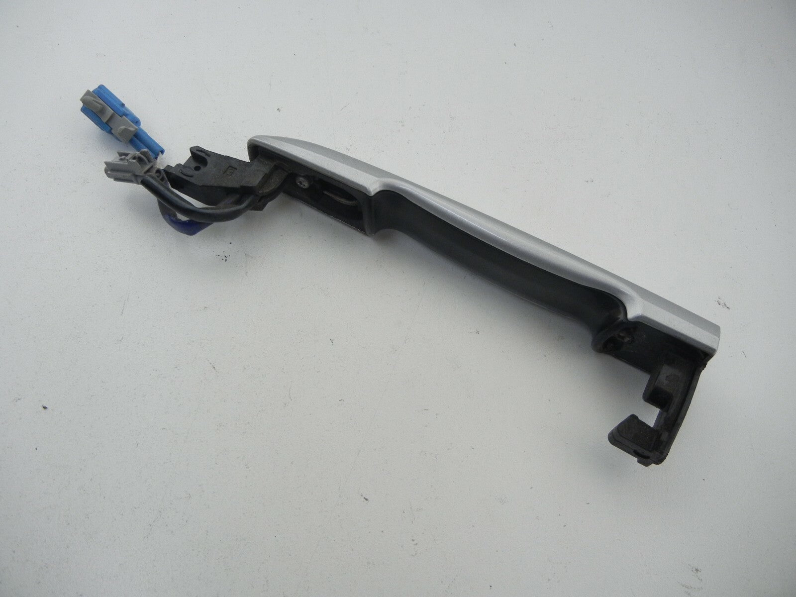 INFINITI G25 G35 G37 2010 Silver Front Left Right Door Handle With Access Switch