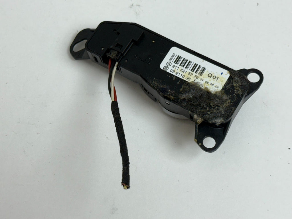 MERCEDES W211 W219 E350 Cls55 AMG Door Mirror Control Switch 2118215779 03-11