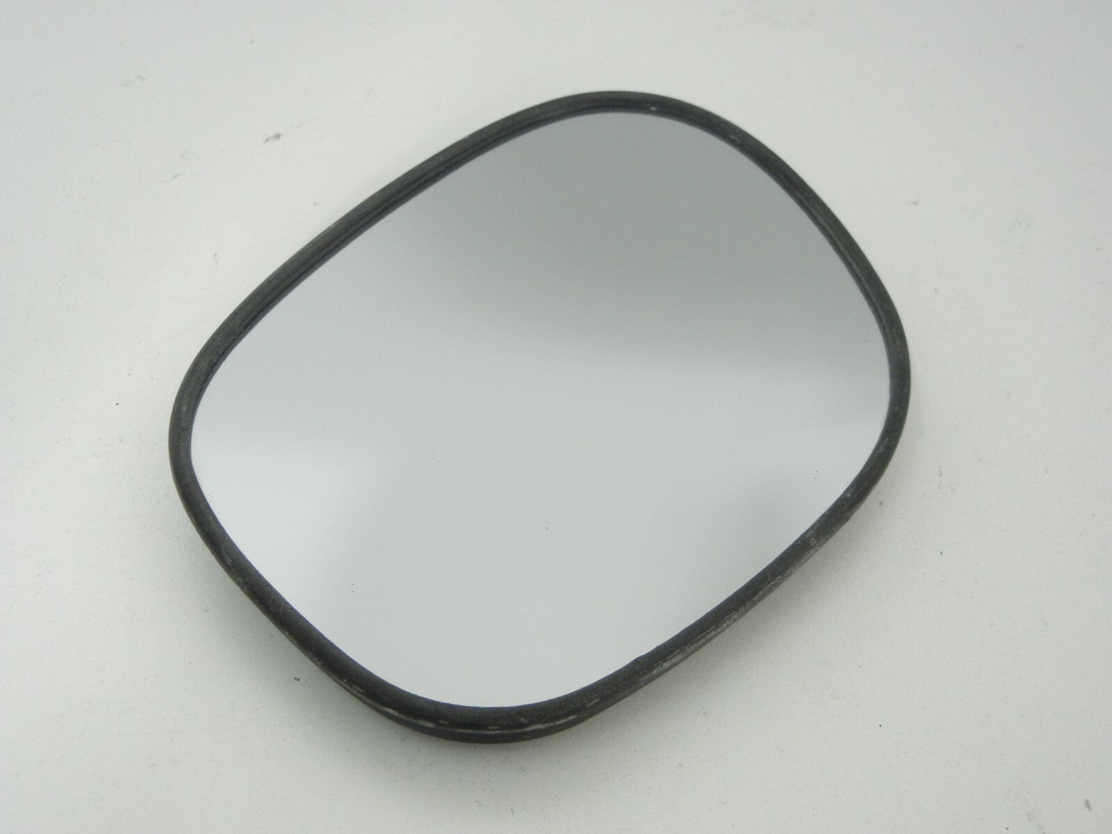 TOYOTA Rav4 Left Driver Side Door Mirror Glass W Backing Plate 96-00