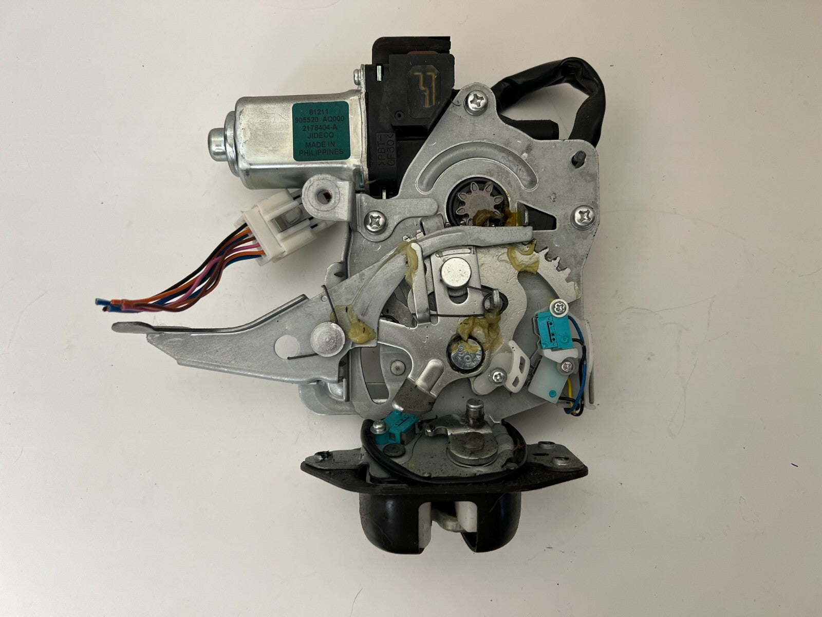 INFINITI Fx35 Fx45 2003 - 2008 Trunk Rear Door Liftgate Lock Latch Actuator