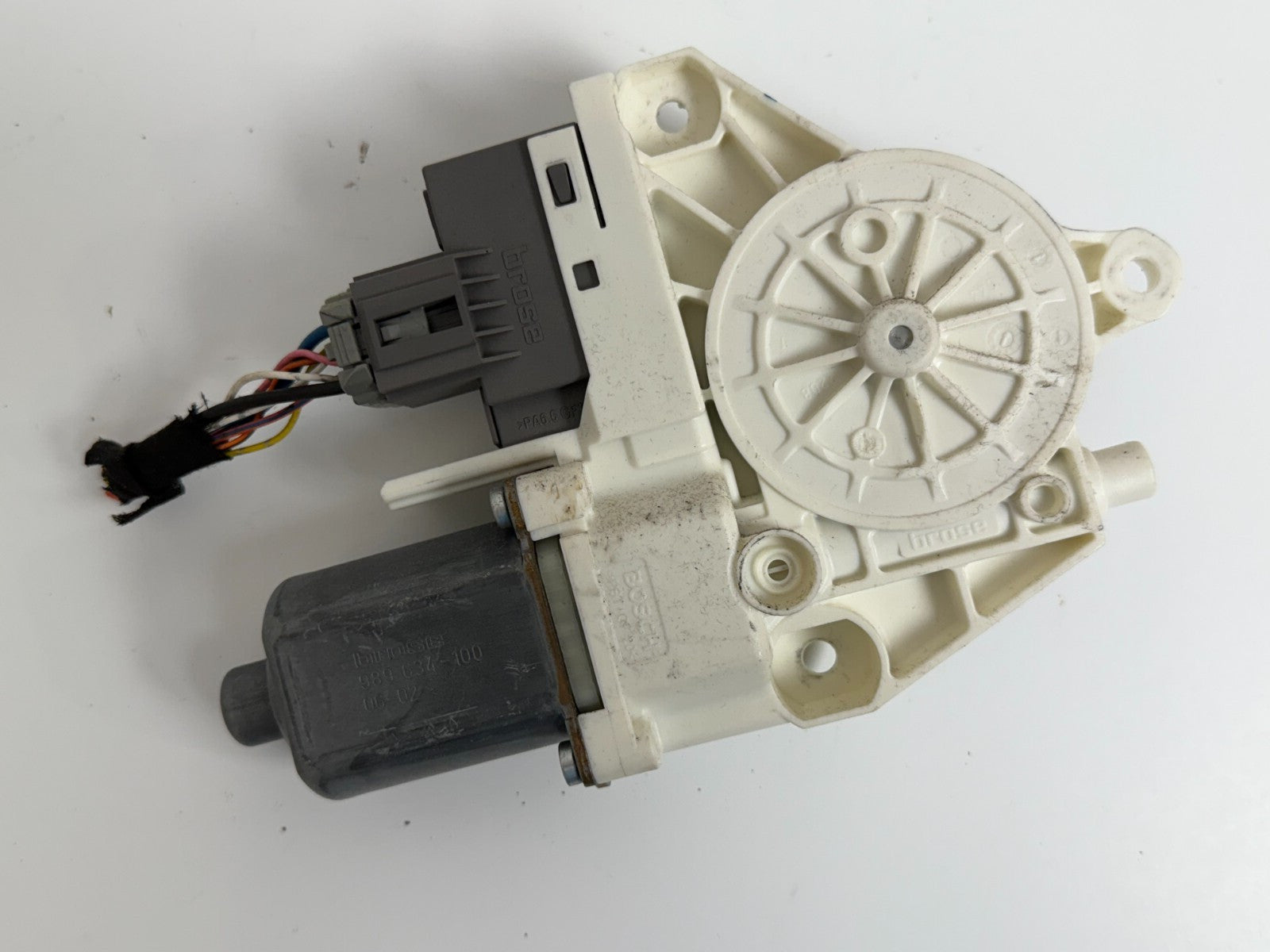 MITSUBISHI Eclipse 2009 Right Side Passenger Window Regulator Motor 981138-104