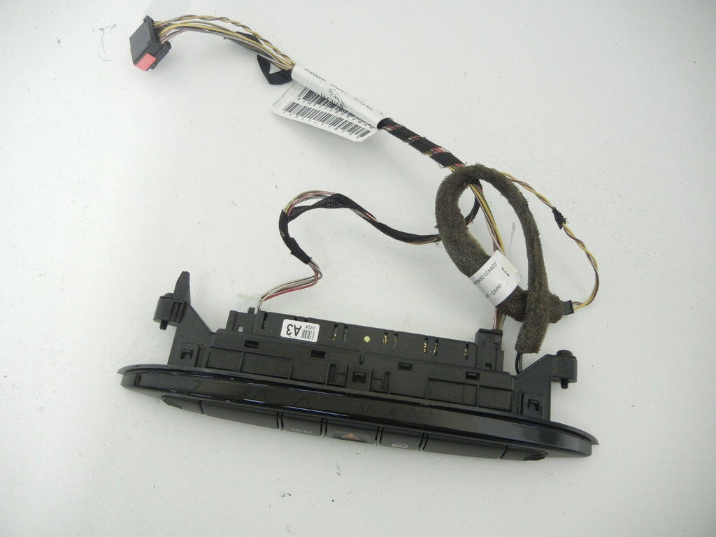 JAGUAR Xj8 Front Interior DASH Hazard Control Switch Assembly 2w93-11b650-ae 04