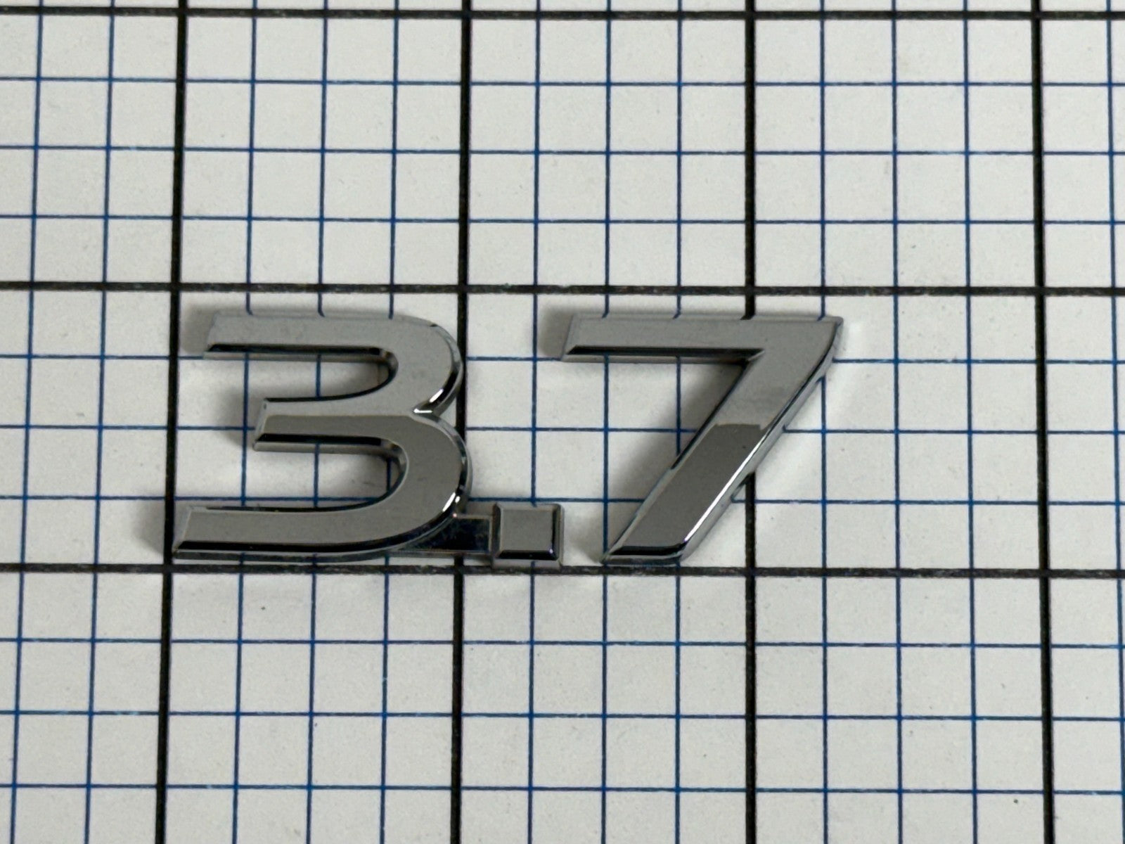 INFINITI G37 Ex37 Q50 Q60 Qx50 3.7 LEFT OR Right SIDE Fender Emblem LOGO
