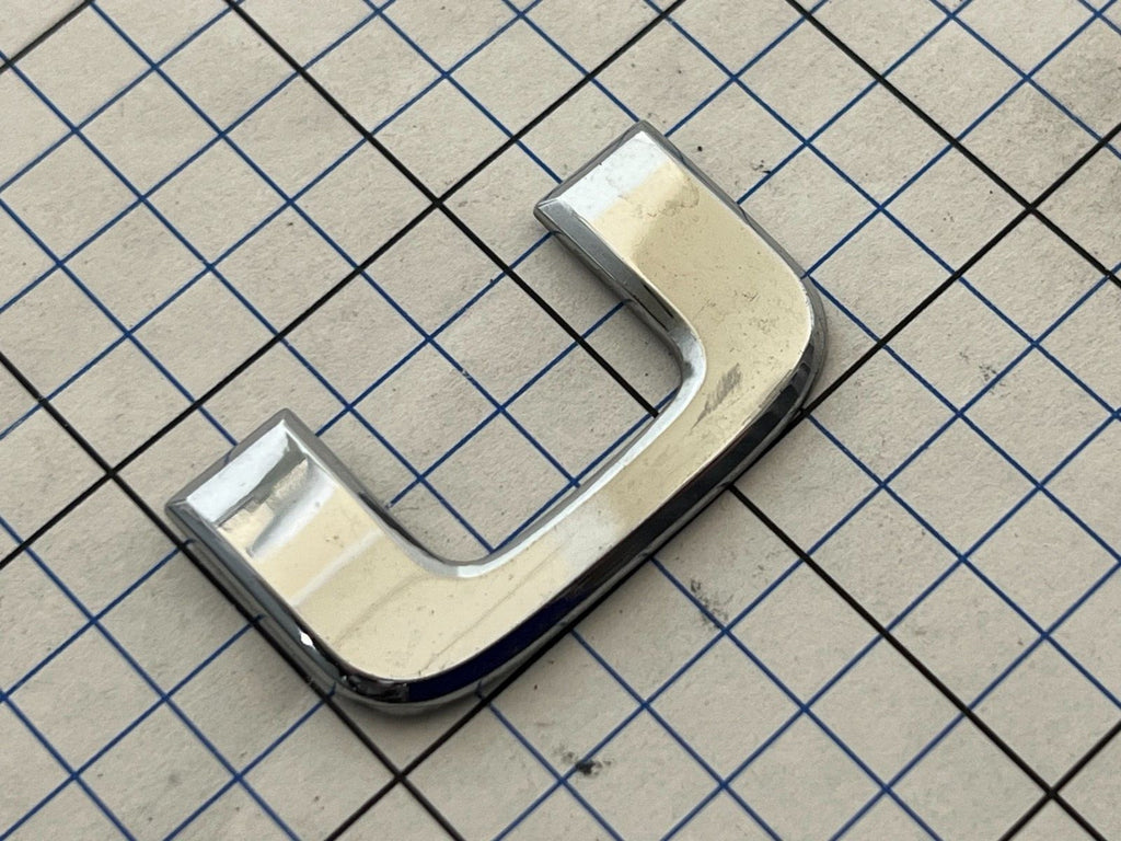 ACURA 3.2tl 3.2 TL 2003 Emblem Logo Letter U Badge Trunk Rear Chrome