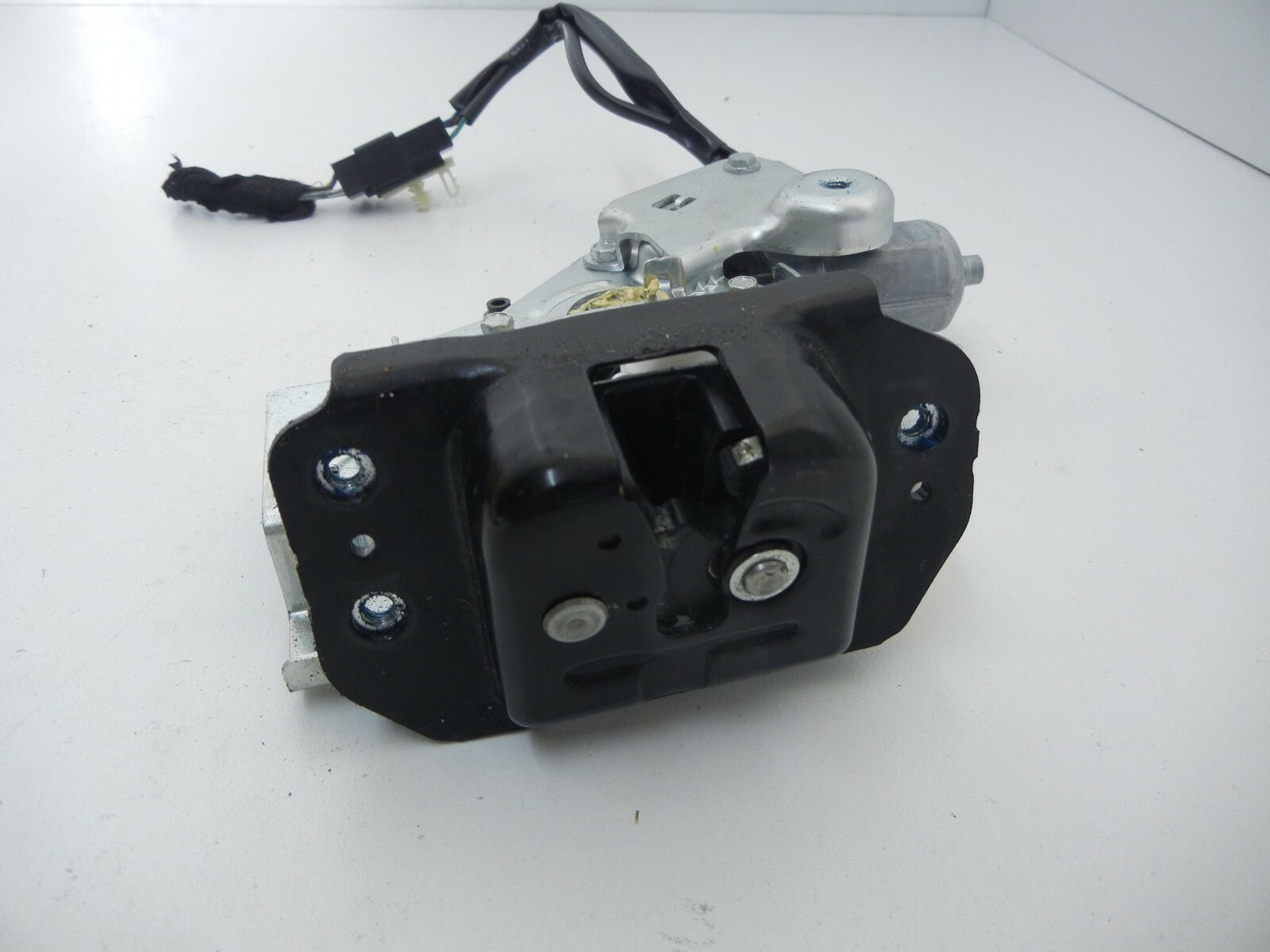 FORD Flex EDGE 2011 Trunk Hatch Motor Lock Latch Actuator W/ Power Open Assist