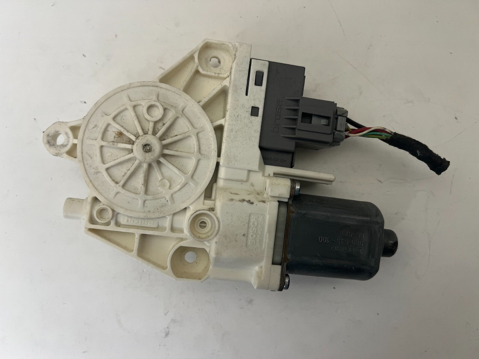 MITSUBISHI Eclipse 06-12 Left Side Driver Door Window Regulator Motor 981139-102