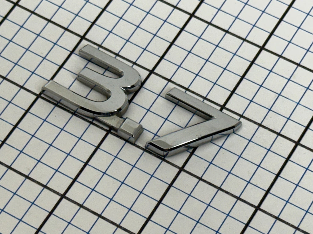 INFINITI G37 Ex37 Q50 Q60 Qx50 3.7 LEFT OR Right SIDE Fender Emblem LOGO