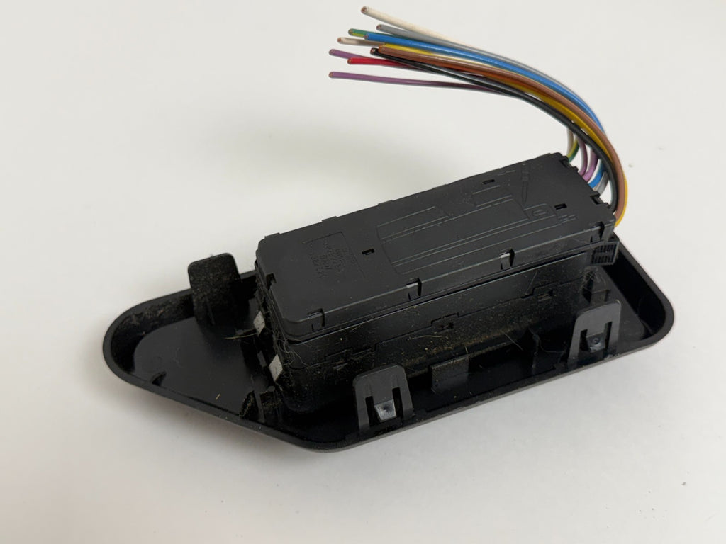 LAND Rover Discovery II LEFT Driver SEAT Power Switch 2003 WITH TRIM