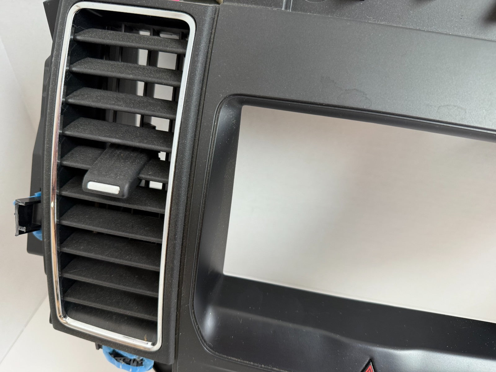 FORD Taurus 2010 - 2012 Radio CD Climate Control DASH VENT Panel Eg1t-18a802-db