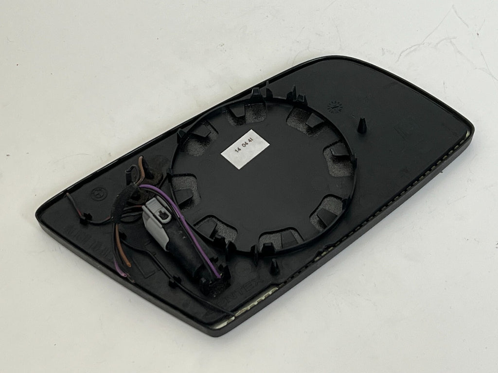 BMW E60 E61 E63 E64 5 Series 650i LEFT SIDE Glass Heated AUTO DIM 2004